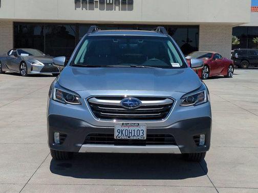 Ice Silver Metallic 2022 Subaru Outback Limited