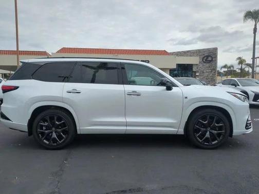 2026 Lexus TX 500h F SPORT Premium