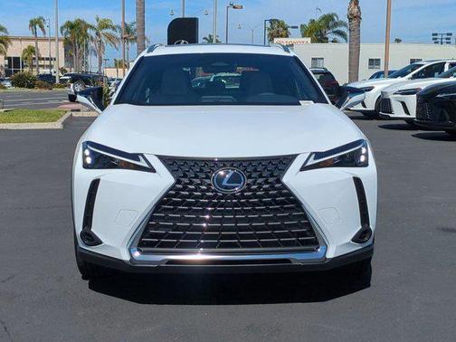 2026 Lexus UX 300h Base