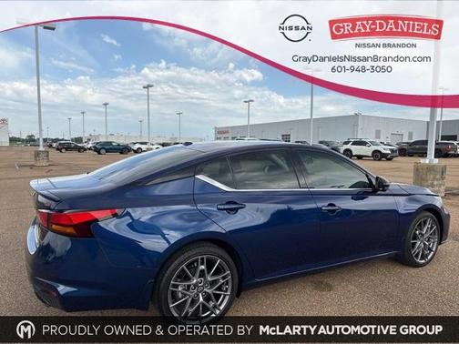 2024 Nissan Altima 2.0 SR