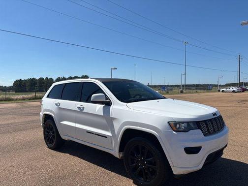 2017 Jeep Grand Cherokee Altitude