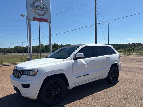 2017 Jeep Grand Cherokee Altitude