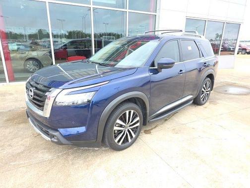 Deep Ocean Blue 2024 Nissan Pathfinder Platinum