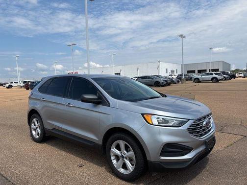2021 Ford Edge SE