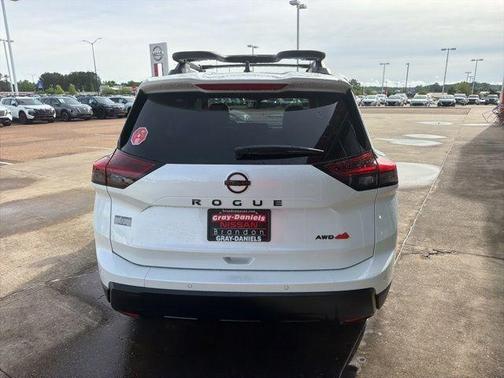 Everest White P 2026 Nissan Rogue Rock Creek