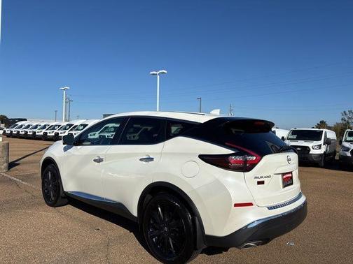 2024 Nissan Murano SL