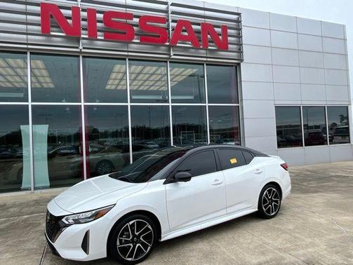 White 2025 Nissan Sentra SR