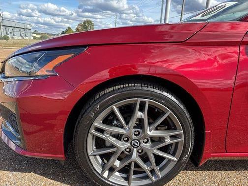 2024 Nissan Altima 2.0 SR