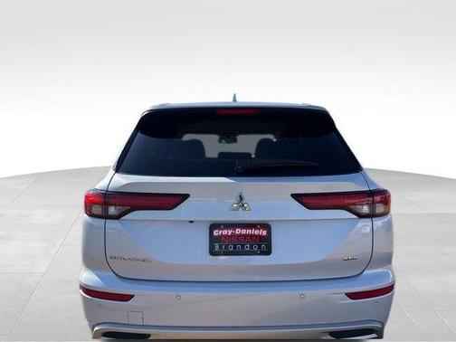 2023 Mitsubishi Outlander SEL