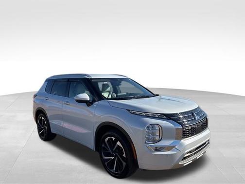 2023 Mitsubishi Outlander SEL