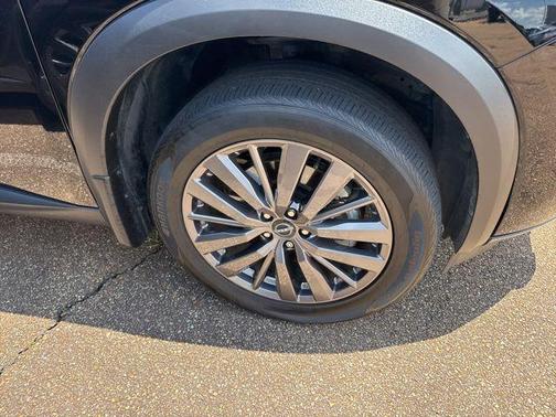 Black 2024 Nissan Pathfinder SL