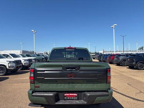 2025 Nissan Frontier PRO-4X