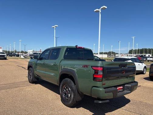 2025 Nissan Frontier PRO-4X