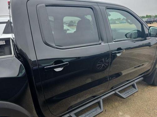 Super Black 2026 Nissan Frontier PRO-4X