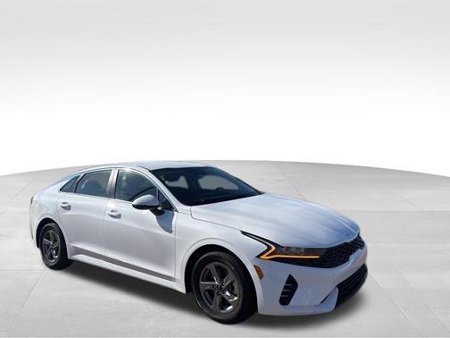 2023 Kia K5 LXS