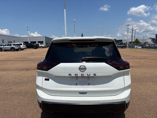 2024 Nissan Rogue S