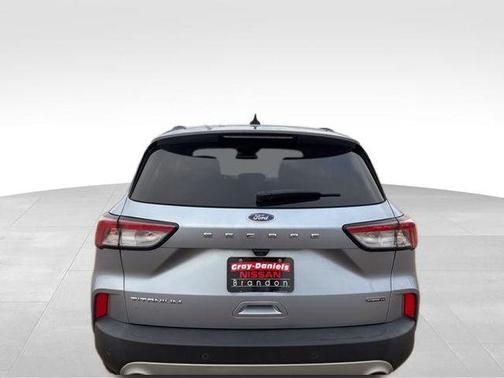 2022 Ford Escape Titanium Hybrid