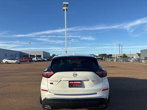 2024 Nissan Murano SL