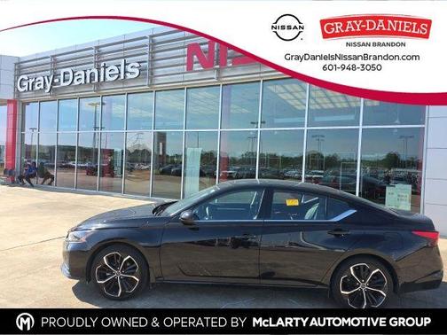 Black 2024 Nissan Altima 2.5 SR