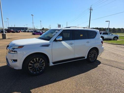 2024 Nissan Armada Platinum