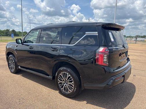 2025 Nissan Armada Platinum