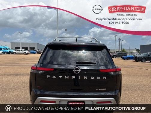 2024 Nissan Pathfinder Platinum