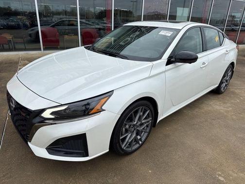 2024 Nissan Altima 2.0 SR