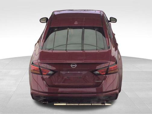 2024 Nissan Altima 2.0 SR