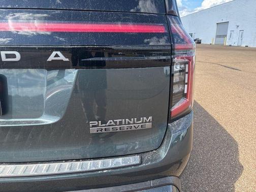 2026 Nissan Armada PLRES