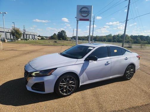 2024 Nissan Altima 2.0 SR