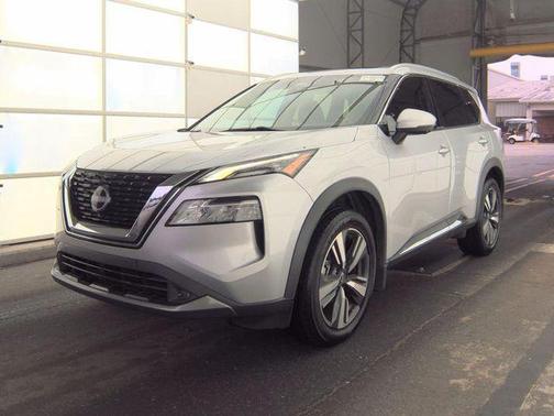 2022 Nissan Rogue SL