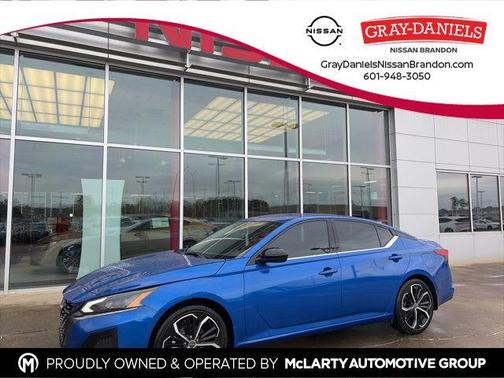 2025 Nissan Altima SR