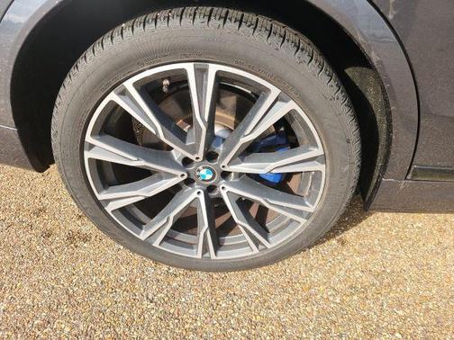 2020 BMW X7 M50i