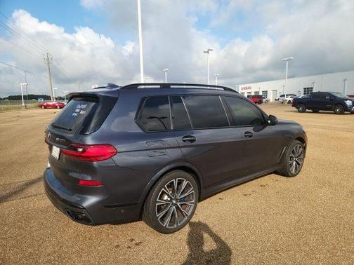 2020 BMW X7 M50i