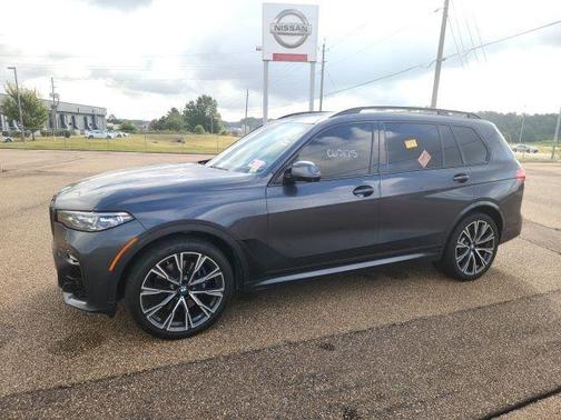 2020 BMW X7 M50i