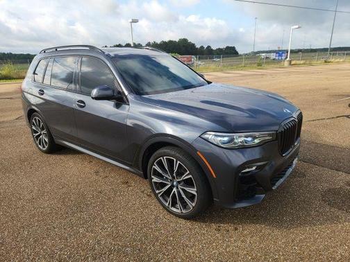 2020 BMW X7 M50i
