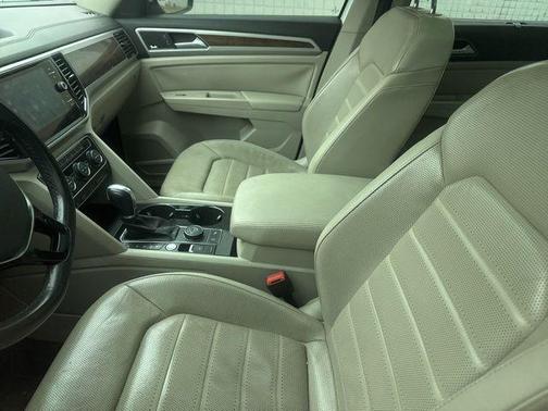 2018 Volkswagen Atlas 3.6L SEL Premium