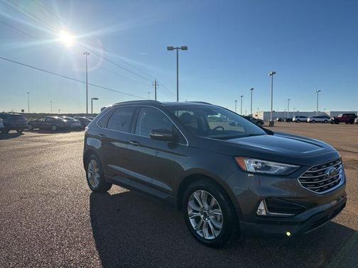 2020 Ford Edge Titanium