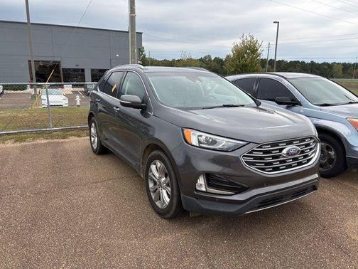 2020 Ford Edge Titanium