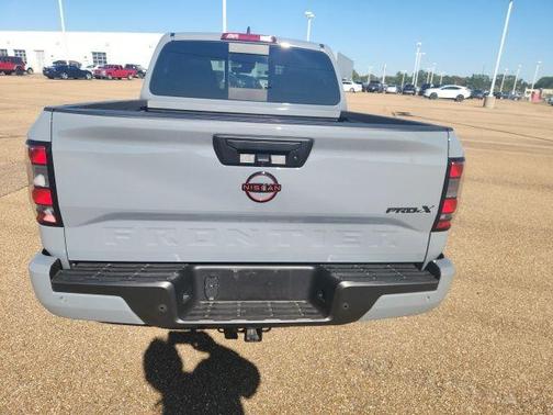 2024 Nissan Frontier PRO-X
