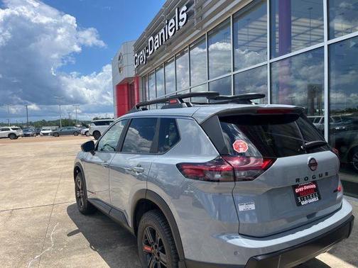 Boulder Gray Pearl 2026 Nissan Rogue Rock Creek