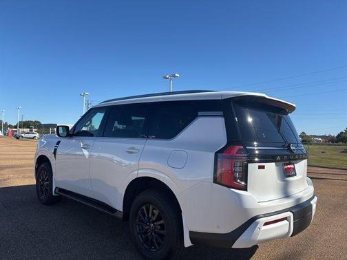 2026 Nissan Armada SV