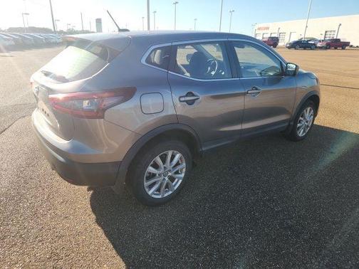 2021 Nissan Rogue Sport S