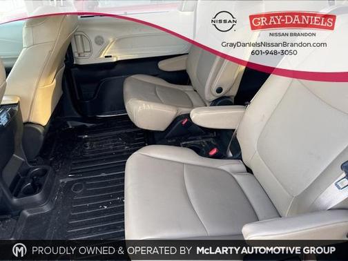 2022 Toyota Sienna XLE