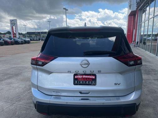 Brilliant Silver Metallic 2024 Nissan Rogue SV