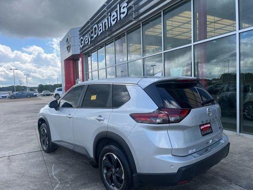 Brilliant Silver Metallic 2024 Nissan Rogue SV