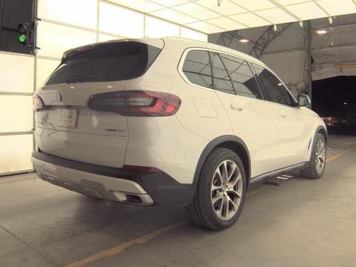 2023 BMW X5 sDrive40i