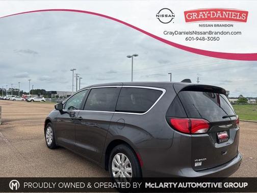 2020 Chrysler Voyager L