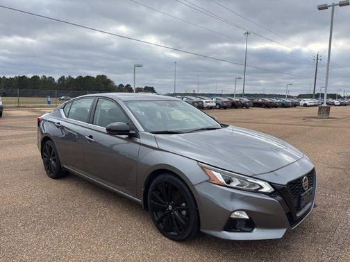 2022 Nissan Altima 2.5 SR