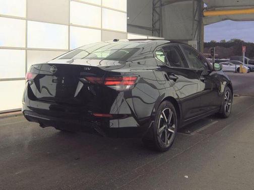 Black 2024 Nissan Sentra SV